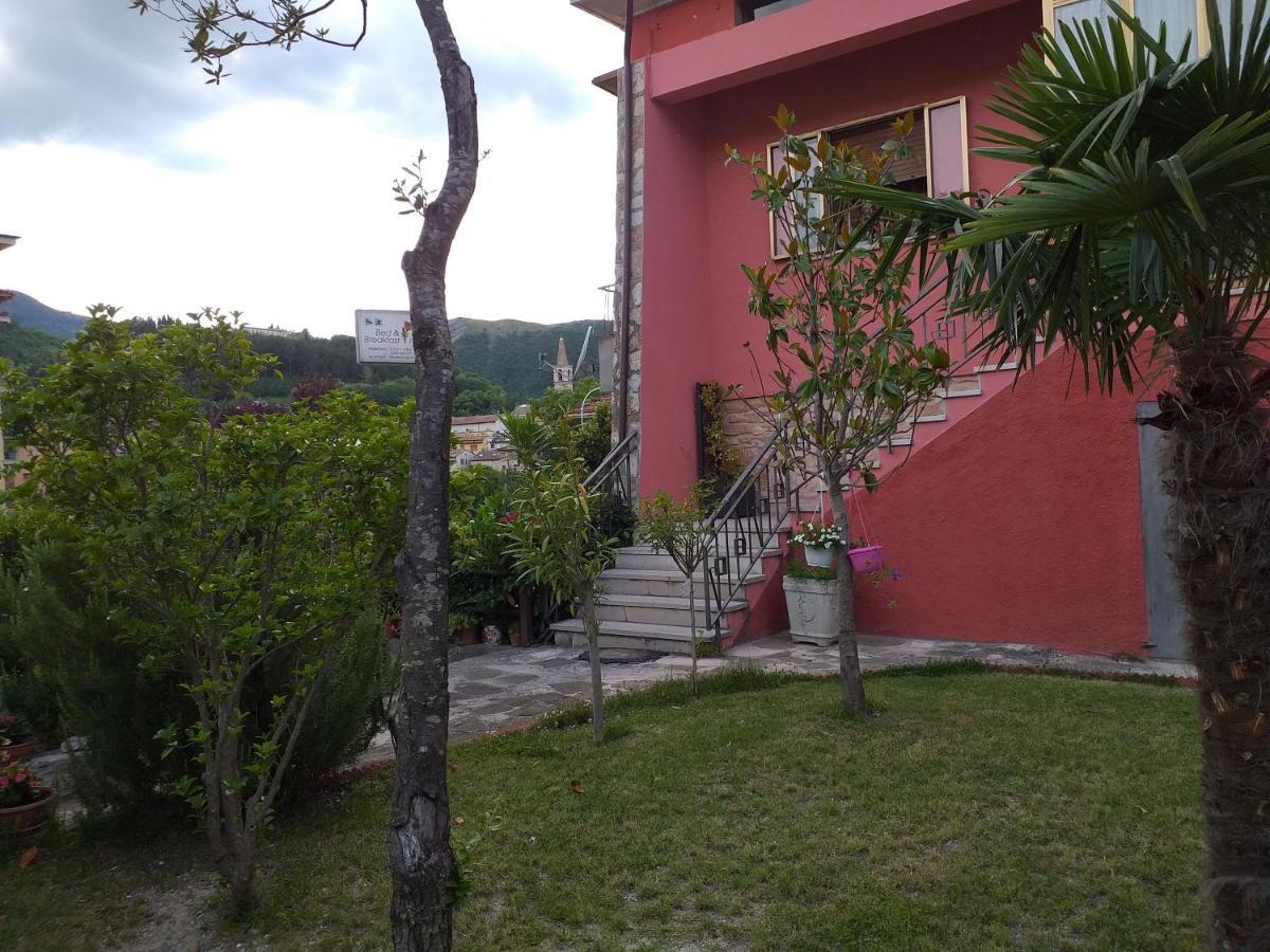 Bed & Breakfast La Rosa Rossa Cagli Exteriör bild