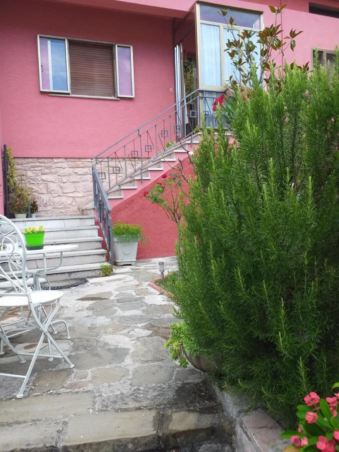 Bed & Breakfast La Rosa Rossa Cagli Exteriör bild