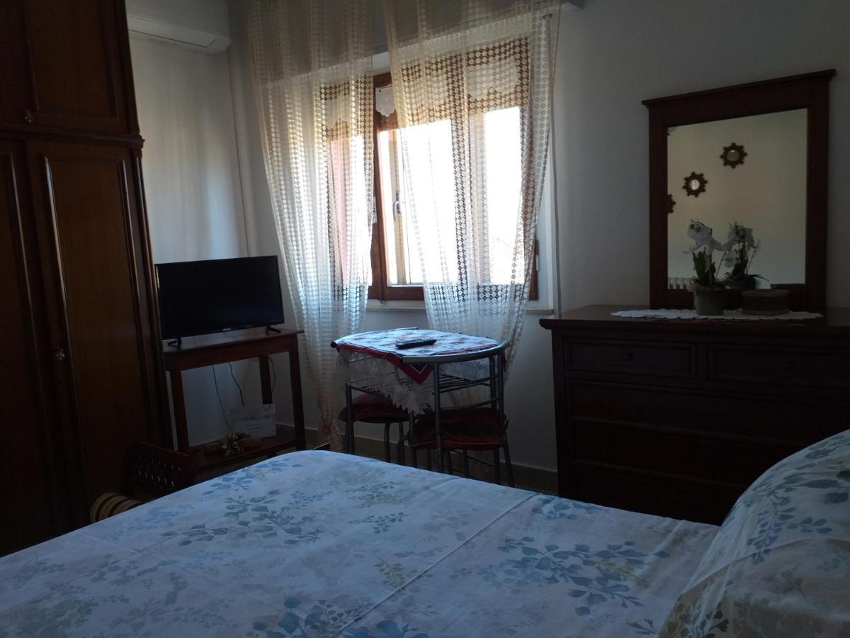 Bed & Breakfast La Rosa Rossa Cagli Exteriör bild